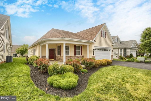 86 PRESIDENTS DR, Mechanicsburg, PA 17050