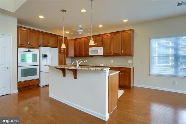 86 PRESIDENTS DR, Mechanicsburg, PA 17050
