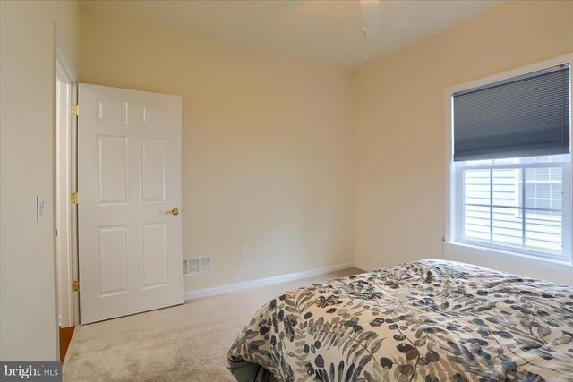 86 PRESIDENTS DR, Mechanicsburg, PA 17050