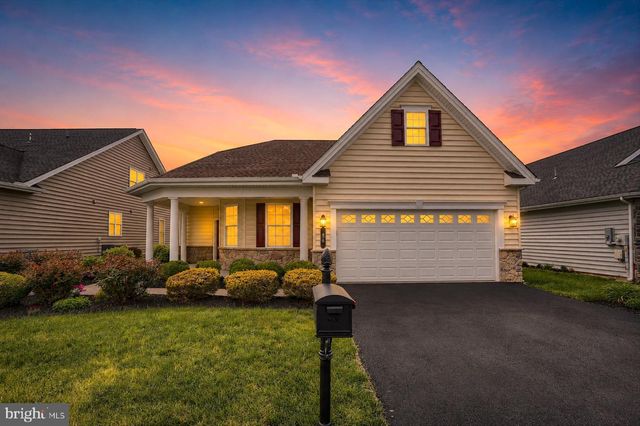 86 PRESIDENTS DR, Mechanicsburg, PA 17050