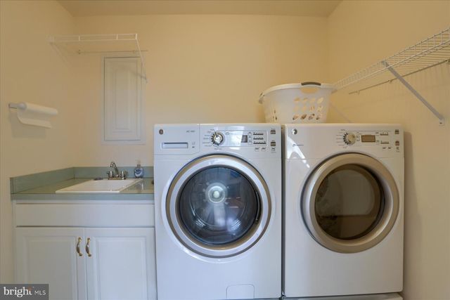 86 PRESIDENTS DR, Mechanicsburg, PA 17050