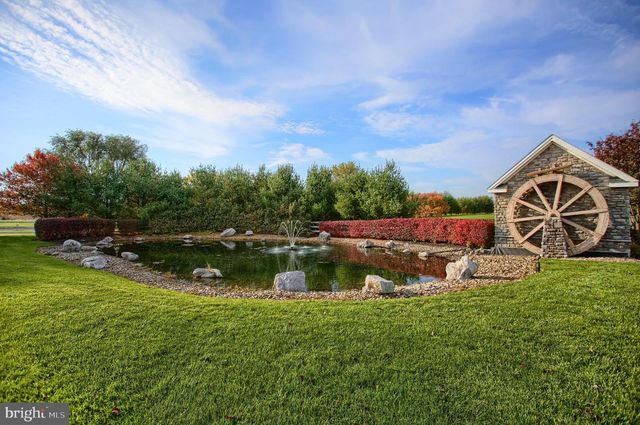 86 PRESIDENTS DR, Mechanicsburg, PA 17050