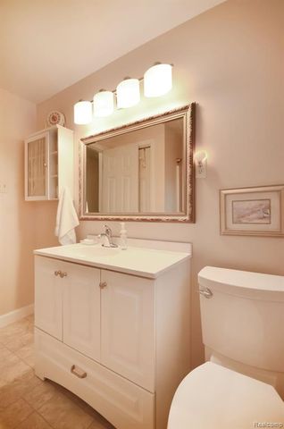 43475 Deborah Drive, Sterling Heights, MI 48313