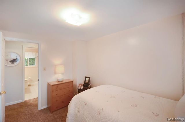 43475 Deborah Drive, Sterling Heights, MI 48313