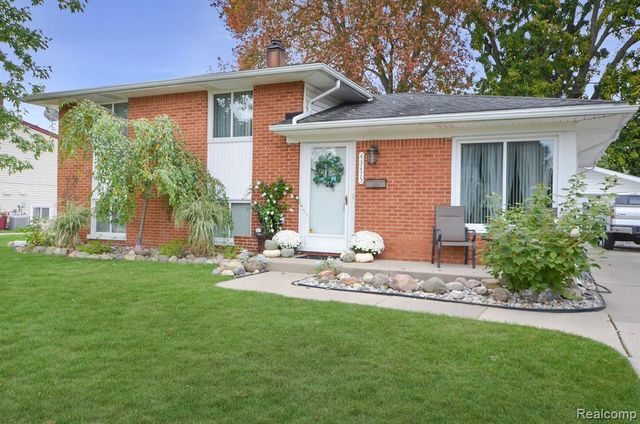 43475 Deborah Drive, Sterling Heights, MI 48313