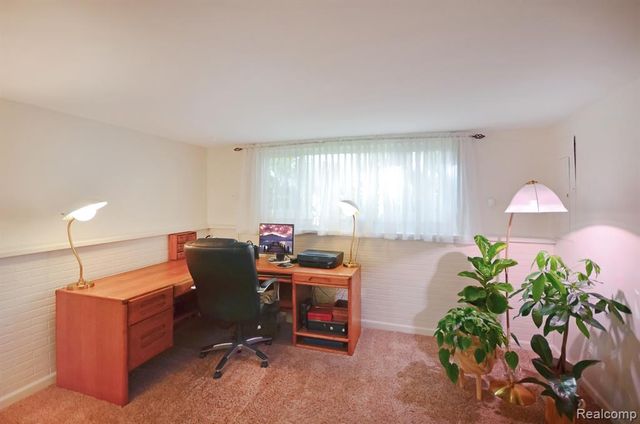 43475 Deborah Drive, Sterling Heights, MI 48313