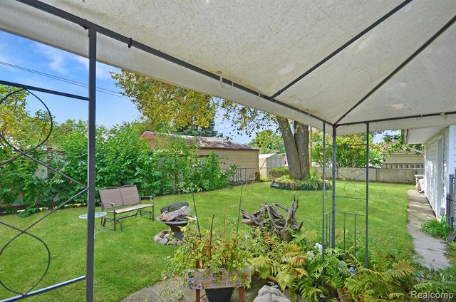 43475 Deborah Drive, Sterling Heights, MI 48313