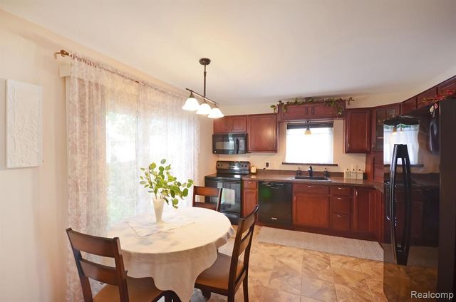 43475 Deborah Drive, Sterling Heights, MI 48313