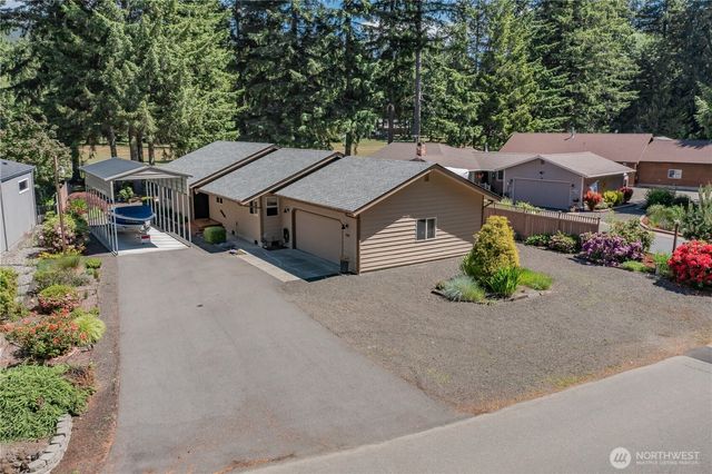 180 N Mount Christie Drive, Hoodsport, WA 98548