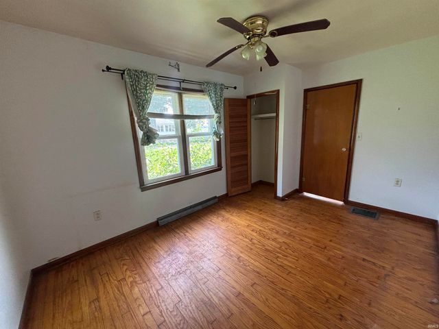 18725 Linden Road, Argos, IN 46501