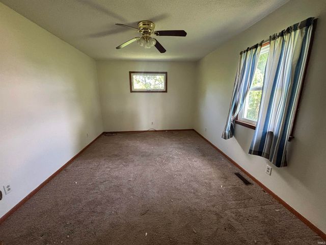18725 Linden Road, Argos, IN 46501