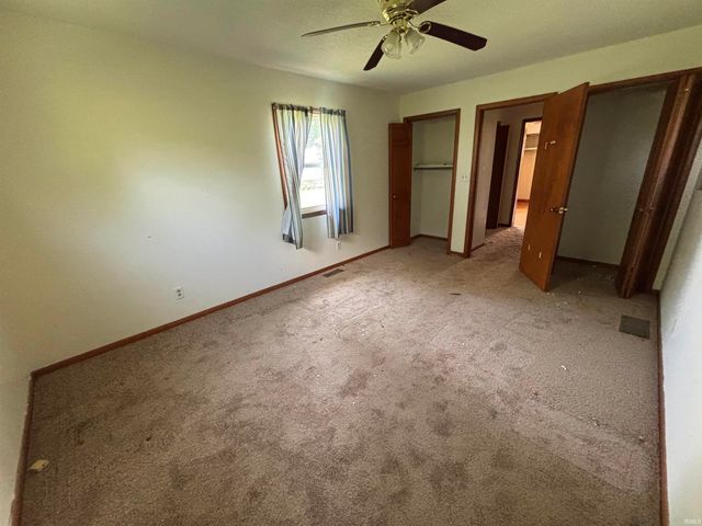 18725 Linden Road, Argos, IN 46501