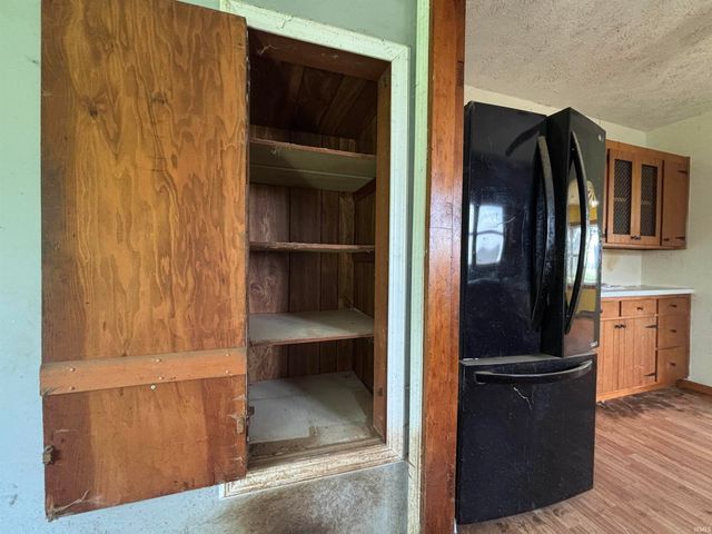 18725 Linden Road, Argos, IN 46501