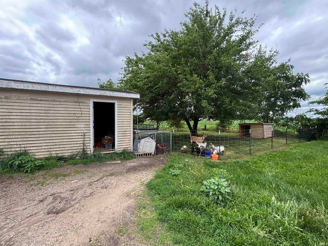 18725 Linden Road, Argos, IN 46501