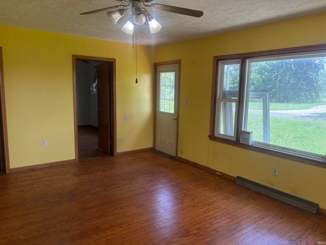 18725 Linden Road, Argos, IN 46501