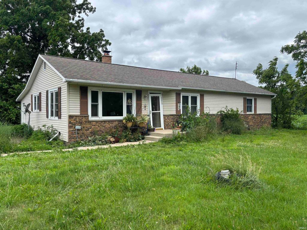 18725 Linden Road, Argos, IN 46501