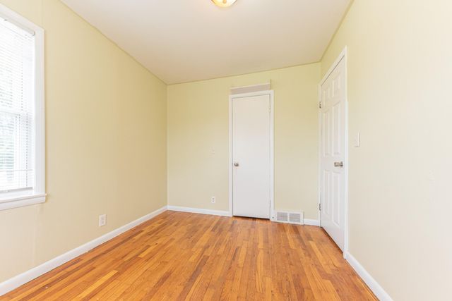 6637 Hitchingham Road, Ypsilanti Twp, MI 48197