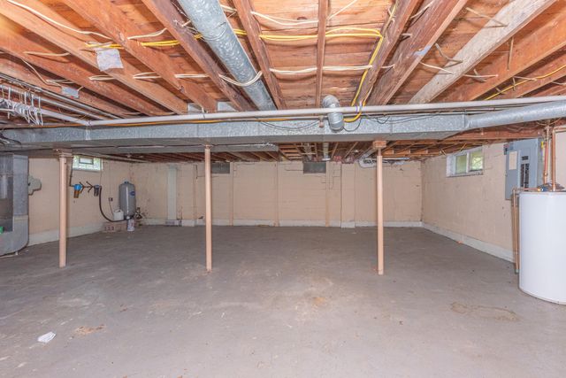 6637 Hitchingham Road, Ypsilanti Twp, MI 48197