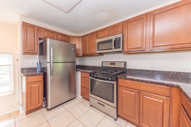 6637 Hitchingham Road, Ypsilanti Twp, MI 48197