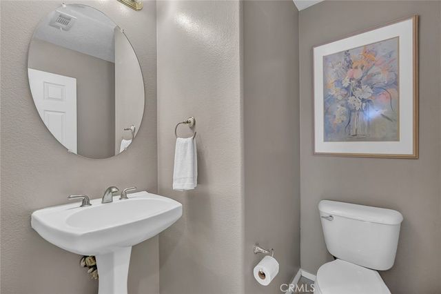 7415 Rock Creek Court, Eastvale, CA 92880
