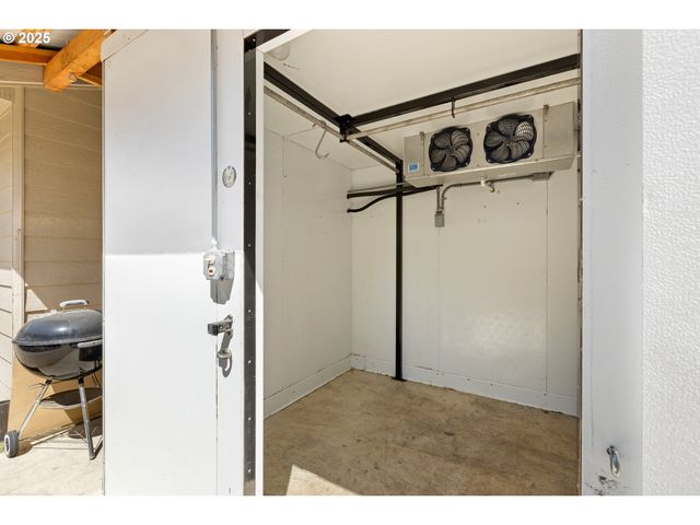 187 HACKETT Ln, Riddle, OR 97469