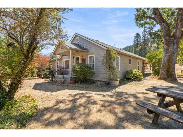 187 HACKETT Ln, Riddle, OR 97469