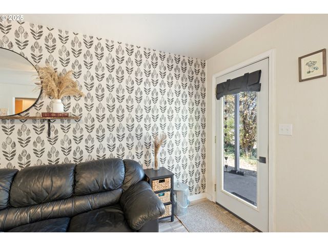 187 HACKETT Ln, Riddle, OR 97469