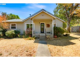 187 HACKETT Ln, Riddle, OR 97469