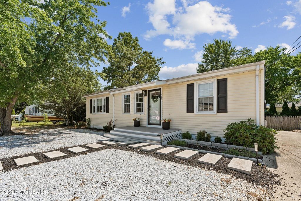 328 Georgia Drive, Brick, NJ 08723