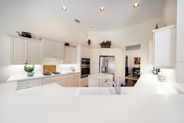 7058 TWIN HILLS TERRACE, Lakewood Ranch, FL 34202