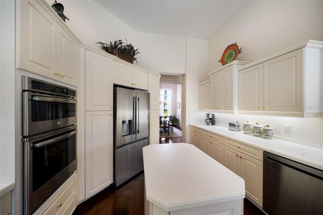 7058 TWIN HILLS TERRACE, Lakewood Ranch, FL 34202