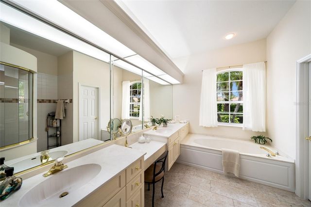 7058 TWIN HILLS TERRACE, Lakewood Ranch, FL 34202