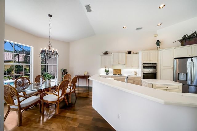 7058 TWIN HILLS TERRACE, Lakewood Ranch, FL 34202