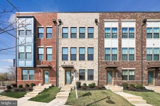 2823 TOLES PARK DR, Suitland, MD 20746