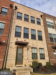 2823 TOLES PARK DR, Suitland, MD 20746