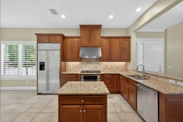 3152 Bloomfield Court, Plano, TX 75093