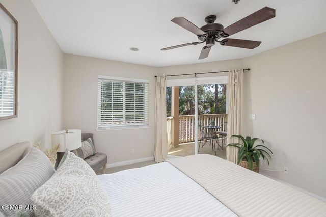 697 Sutton Crest Trail 302, Oak Park, CA 91377