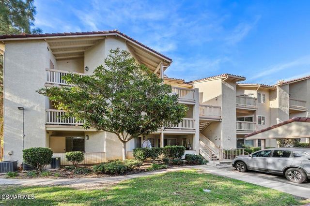 697 Sutton Crest Trail 302, Oak Park, CA 91377