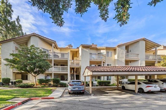 697 Sutton Crest Trail 302, Oak Park, CA 91377