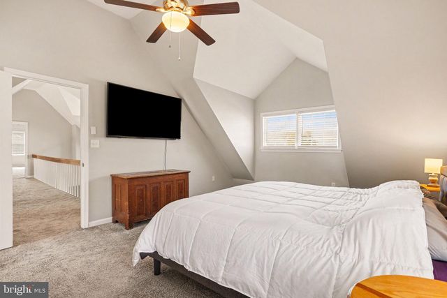 20 NANCY LOPEZ LN, Etters, PA 17319