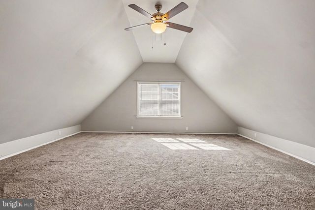 20 NANCY LOPEZ LN, Etters, PA 17319