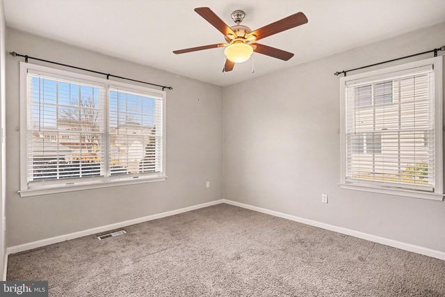 20 NANCY LOPEZ LN, Etters, PA 17319