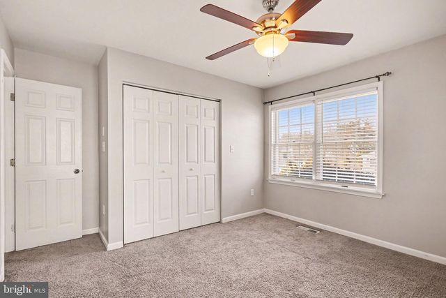 20 NANCY LOPEZ LN, Etters, PA 17319