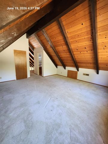 17514 Incense Ct, Penn Valley, CA 95946
