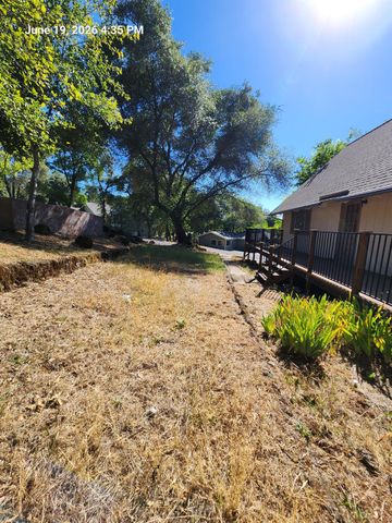 17514 Incense Ct, Penn Valley, CA 95946