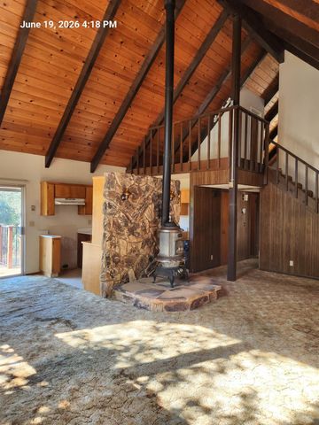 17514 Incense Ct, Penn Valley, CA 95946