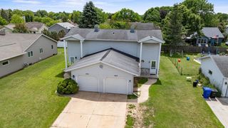 1633 W WEILAND LANE, Appleton, WI 54914