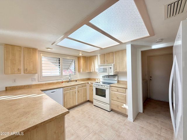 7641 E PUEBLO Avenue, Mesa, AZ 85208