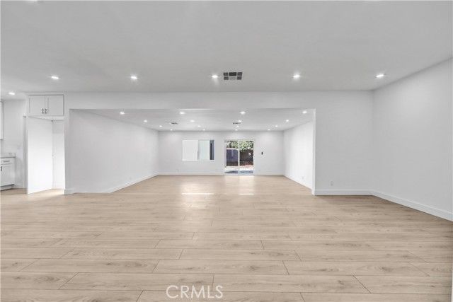 14857 Tuba, San Fernando, CA 91345