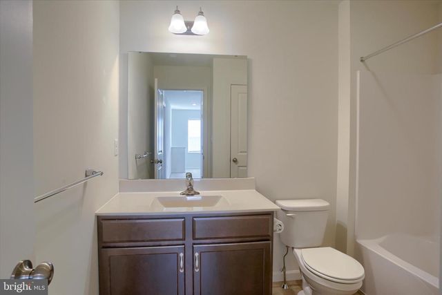 11 SHILLINGTON LANE, Carlisle, PA 17013